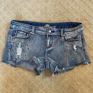 Almost Famous blue jean cut-off distressed shorts 11